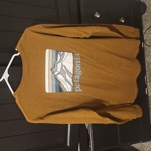 Mens small patagonia long sleeve